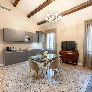 San Vio Palace Luxury Appartamento
